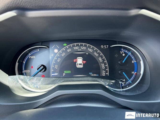 Toyota Rav-4 37 interauto-car