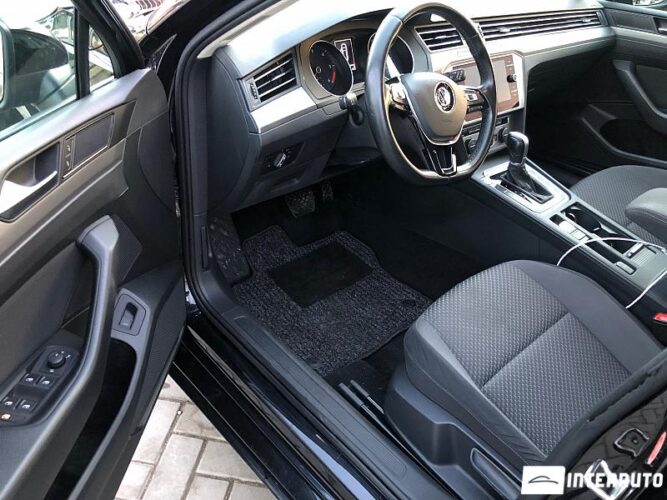 Volkswagen Passat 32 interauto-car