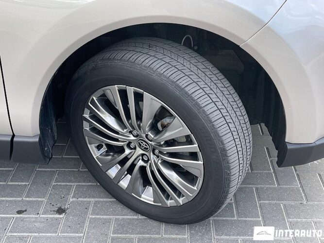 Toyota Venza 59 interauto-car