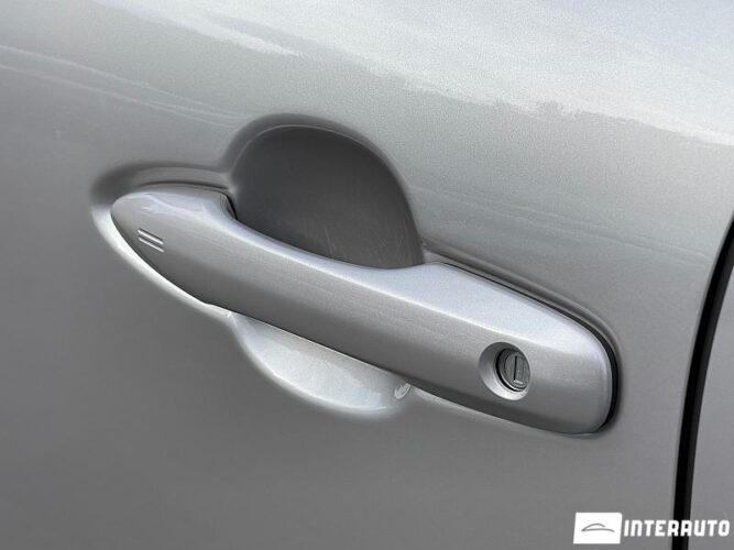 Toyota Venza 58 interauto-car