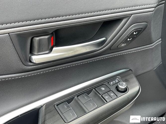 Toyota Venza 53 interauto-car