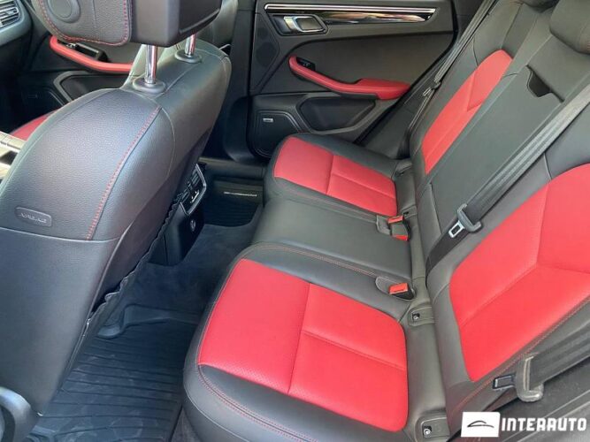 Porsche Macan 53 interauto-car