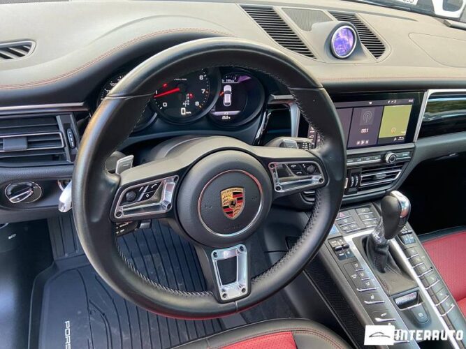 Porsche Macan 41 interauto-car