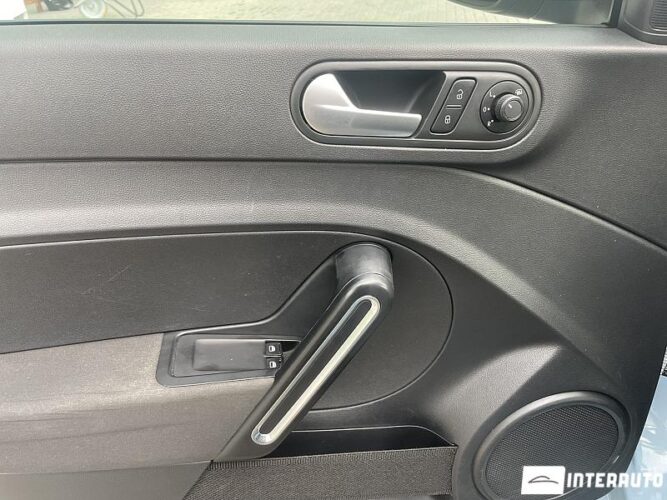 Volkswagen Beetle 37 interauto-car