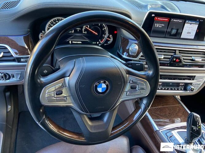 bmw 740 2016