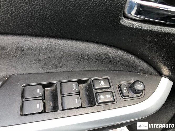 Suzuki Vitara 41 interauto-car