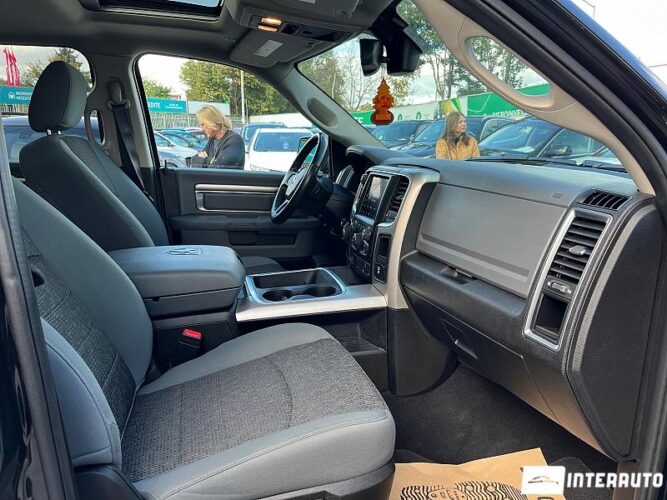 Dodge RAM 42 interauto-car