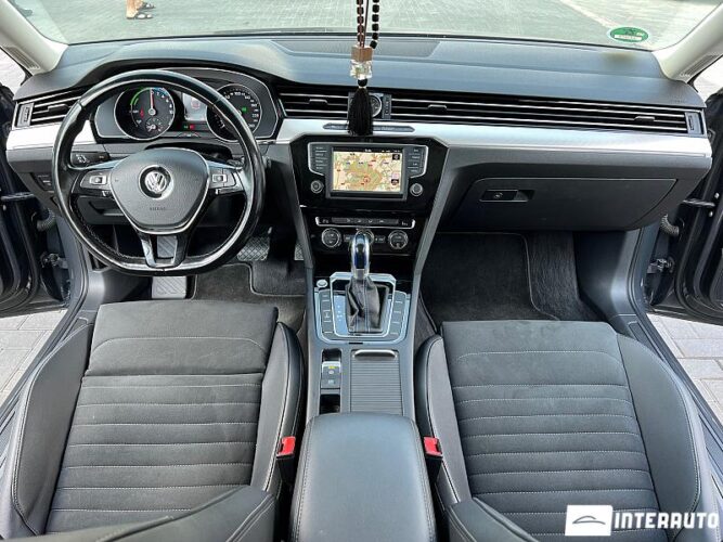 Volkswagen Passat GTE 37 interauto-car