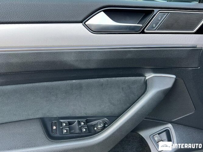 Volkswagen Passat GTE 45 interauto-car