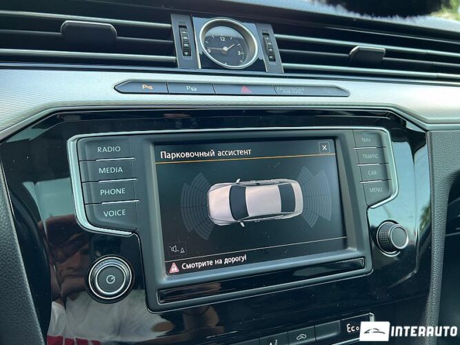 Volkswagen Passat GTE 40 interauto-car