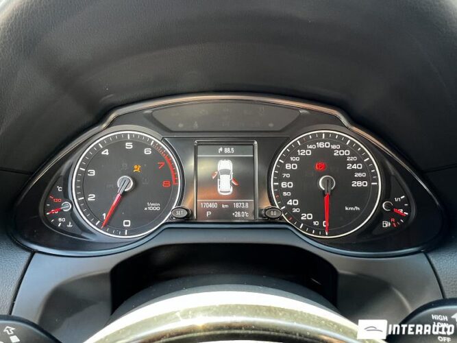 Audi Q5 46 interauto-car