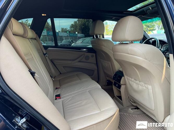 BMW X5 4.8i 51 interauto-car