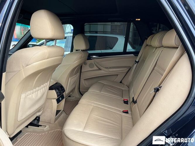 BMW X5 4.8i 50 interauto-car