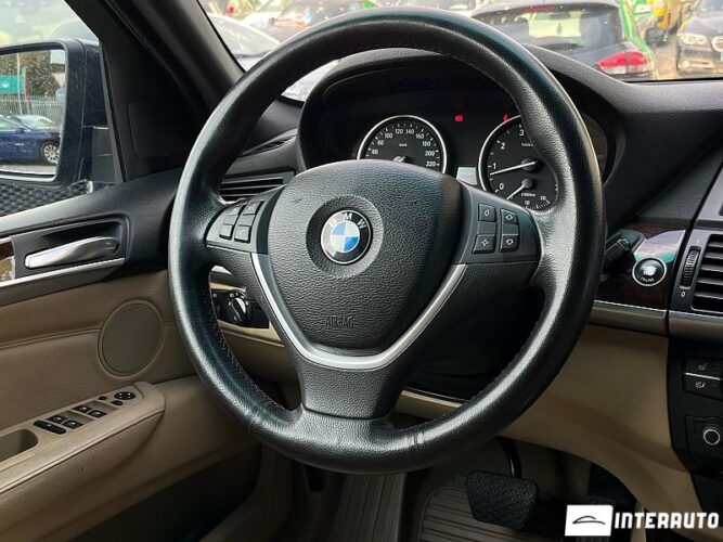 BMW X5 4.8i 39 interauto-car