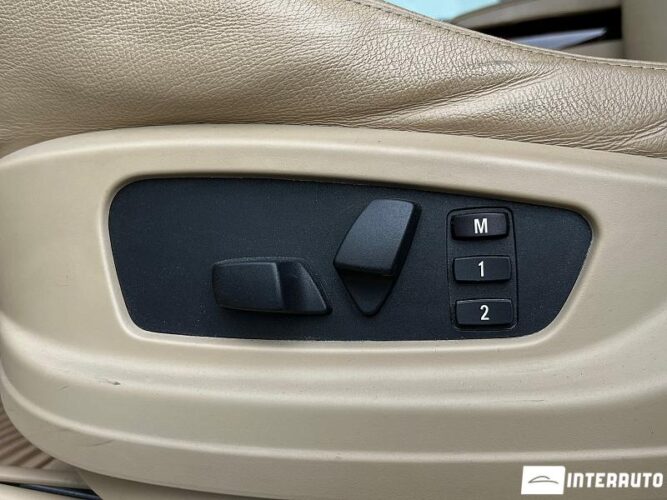 BMW X5 4.8i 45 interauto-car