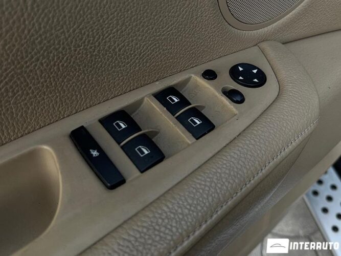 BMW X5 4.8i 46 interauto-car