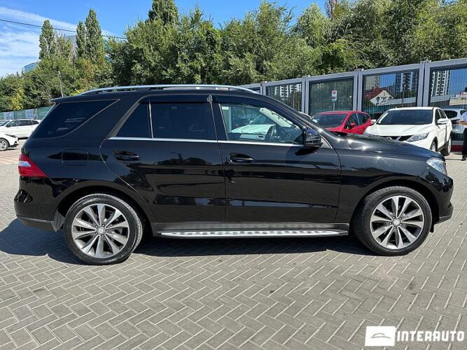 Mercedes ML 250 33 interauto-car