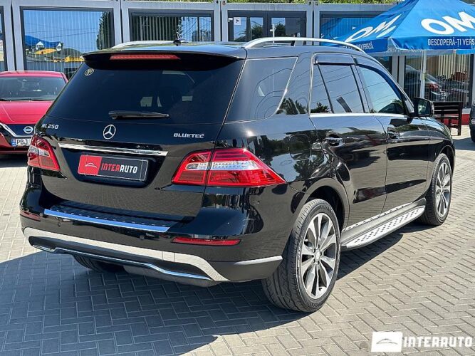 Mercedes ML 250 31 interauto-car