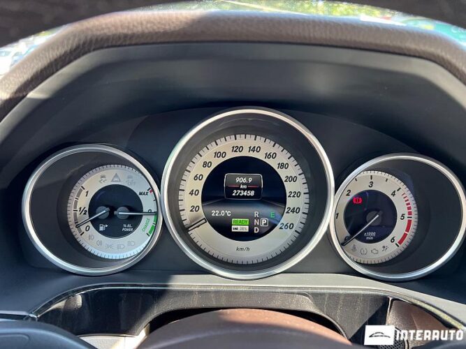 Mercedes E 300h 47 interauto-car