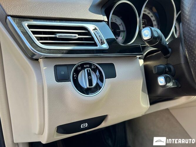 Mercedes E 300h 52 interauto-car
