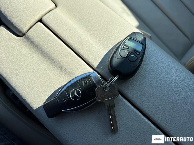 Mercedes E 300h 57 interauto-car