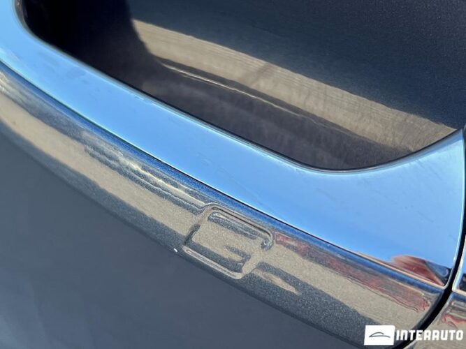 Mercedes E 300h 41 interauto-car