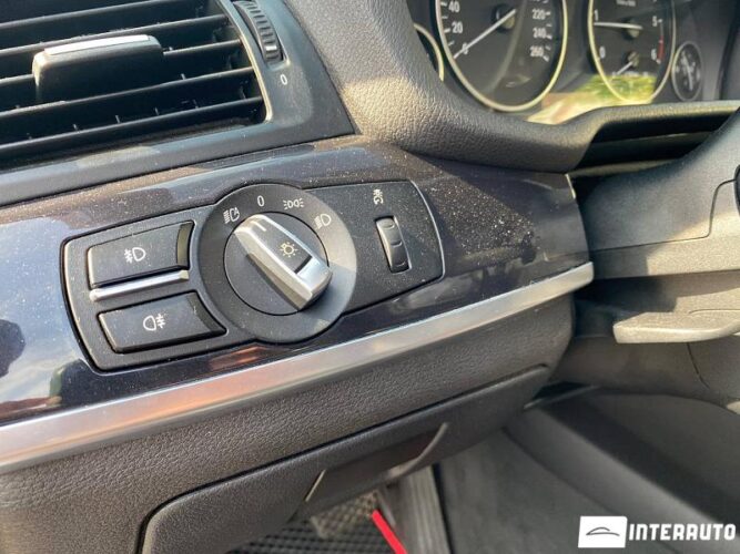 BMW X3 2.0D 40 interauto-car