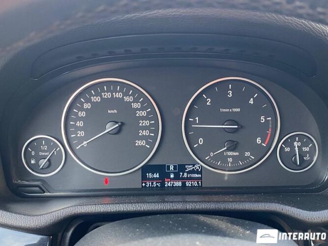 BMW X3 2.0D 35 interauto-car