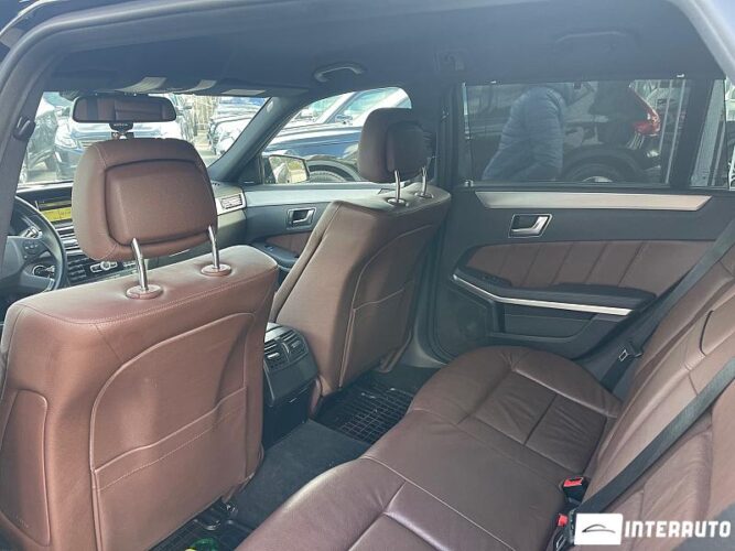 Mercedes E 220 47 interauto-car