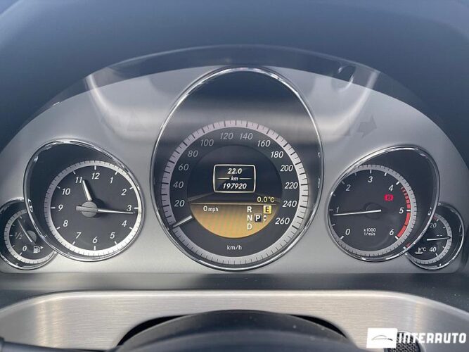 Mercedes E 220 39 interauto-car
