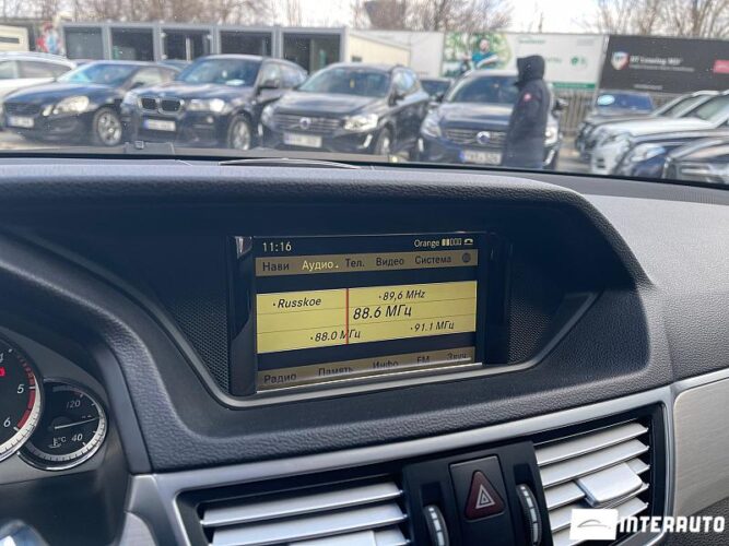 Mercedes E 220 40 interauto-car