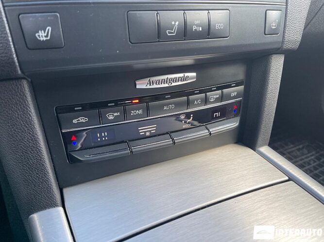 Mercedes E 220 43 interauto-car