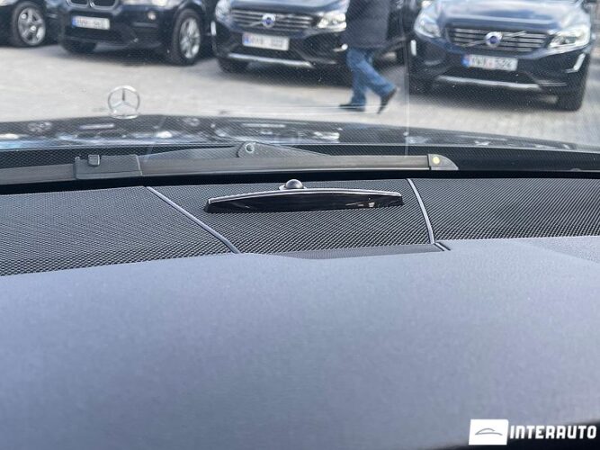 Mercedes E 220 44 interauto-car