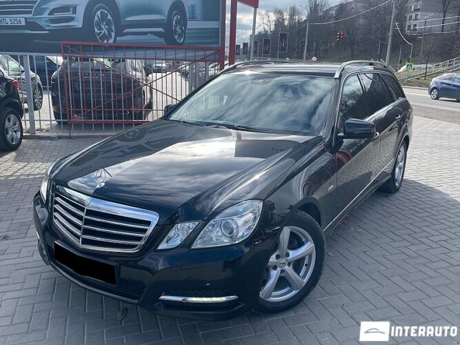 Mercedes E 220 31 interauto-car
