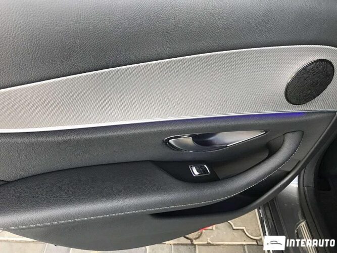 Mercedes E 220 49 interauto-car