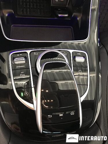 Mercedes E 220 44 interauto-car