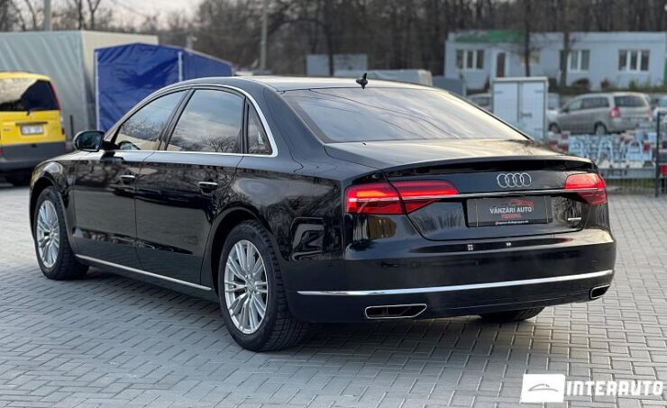 Audi A8 43 interauto-car