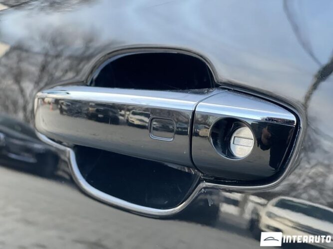 Audi A8 44 interauto-car