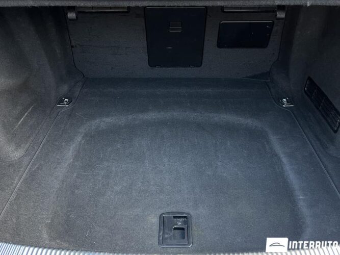 Audi A8 62 interauto-car