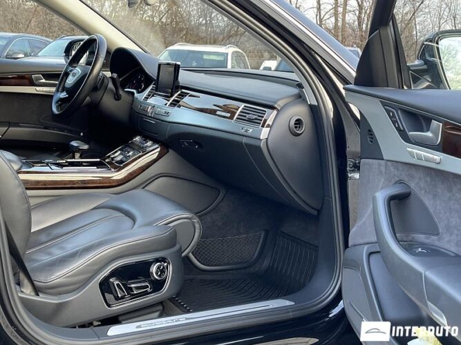 Audi A8 58 interauto-car