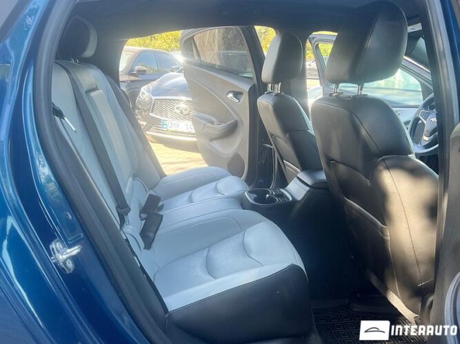 Chevrolet Volt 45 interauto-car