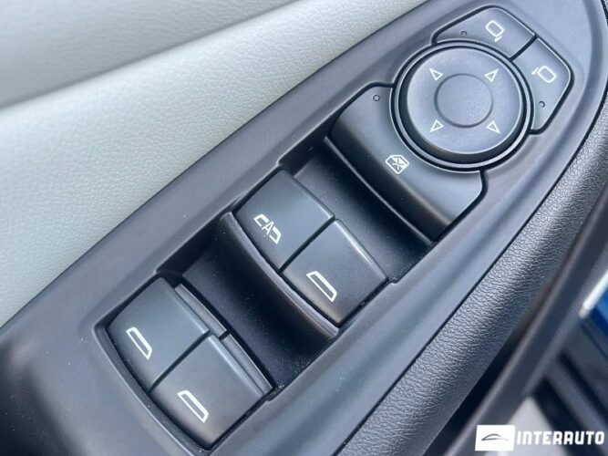 Chevrolet Volt 51 interauto-car