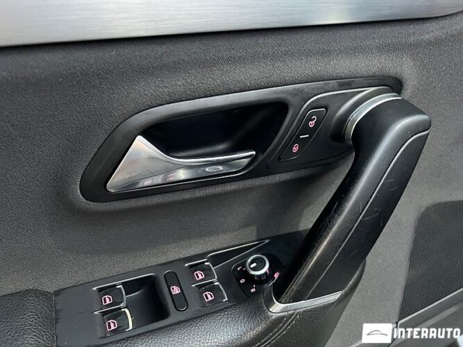 Volkswagen Passat CC 44 interauto-car