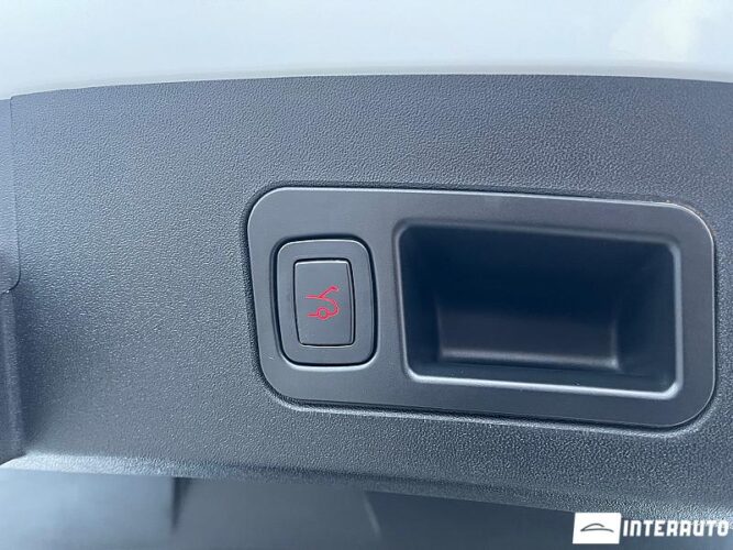 Tesla Model S 45 interauto-car