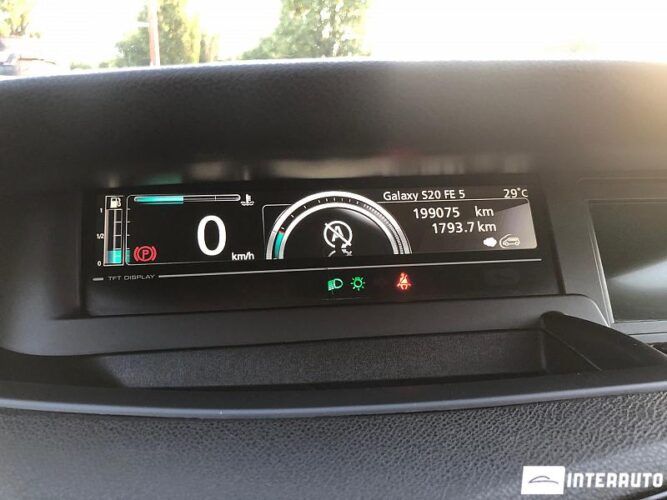 Renault Grand Scenic 37 interauto-car