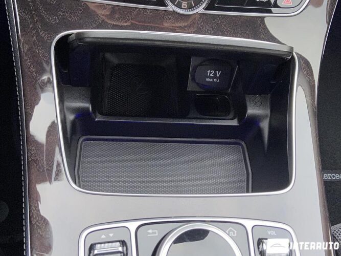 Mercedes E 200 64 interauto-car