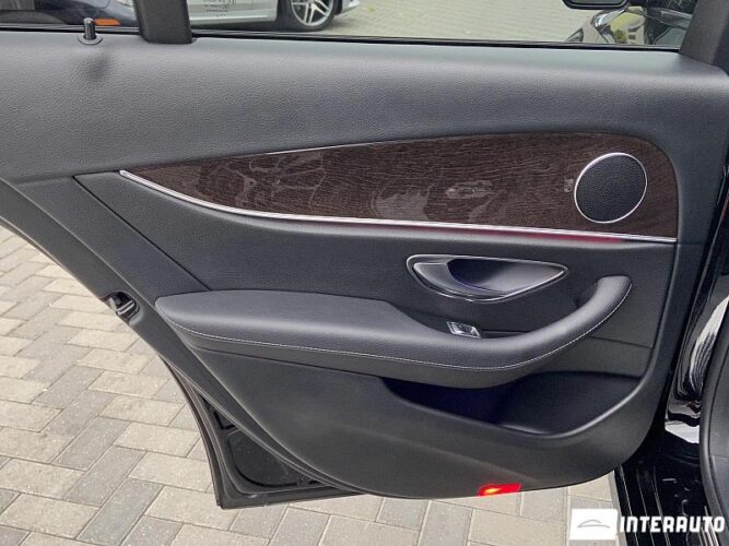 Mercedes E 200 66 interauto-car