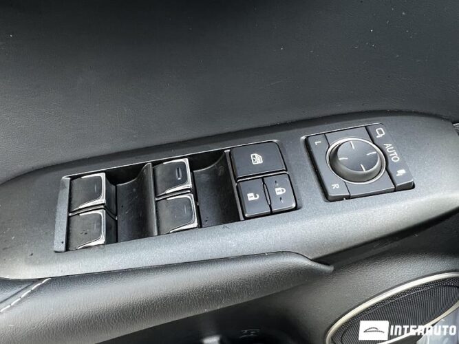 Lexus NX 300 41 interauto-car