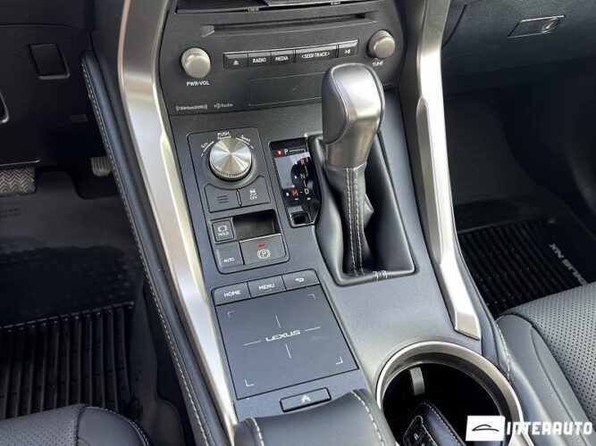 Lexus NX 300 48 interauto-car