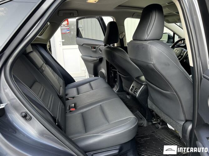 Lexus NX 300 55 interauto-car